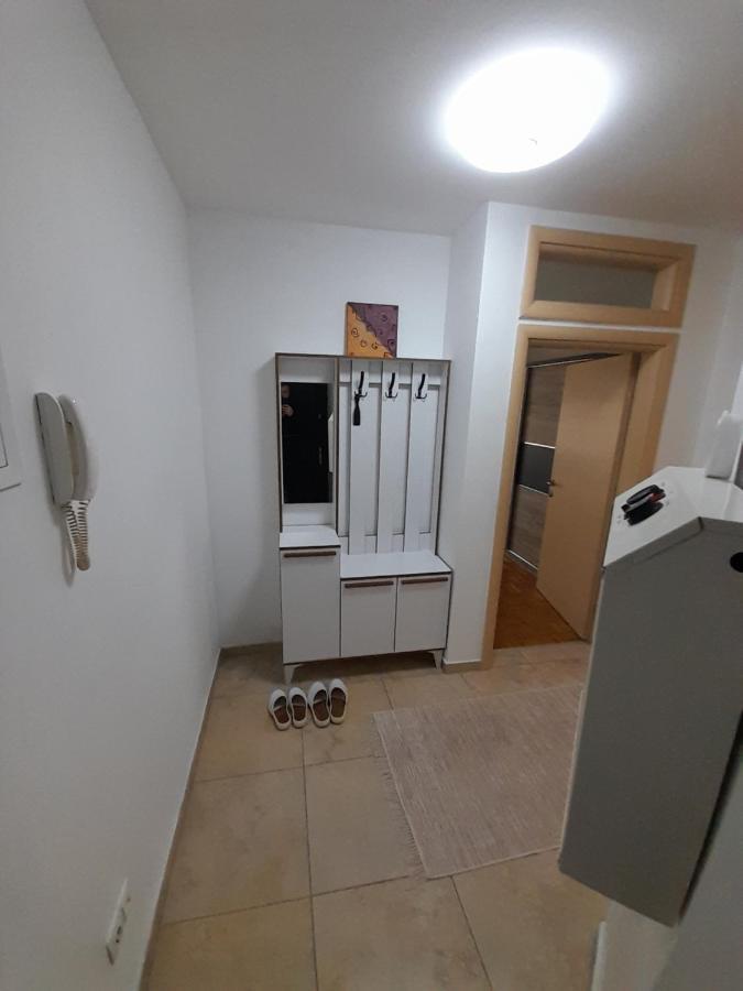 Gray Apartment 1 بريشتاين المظهر الخارجي الصورة