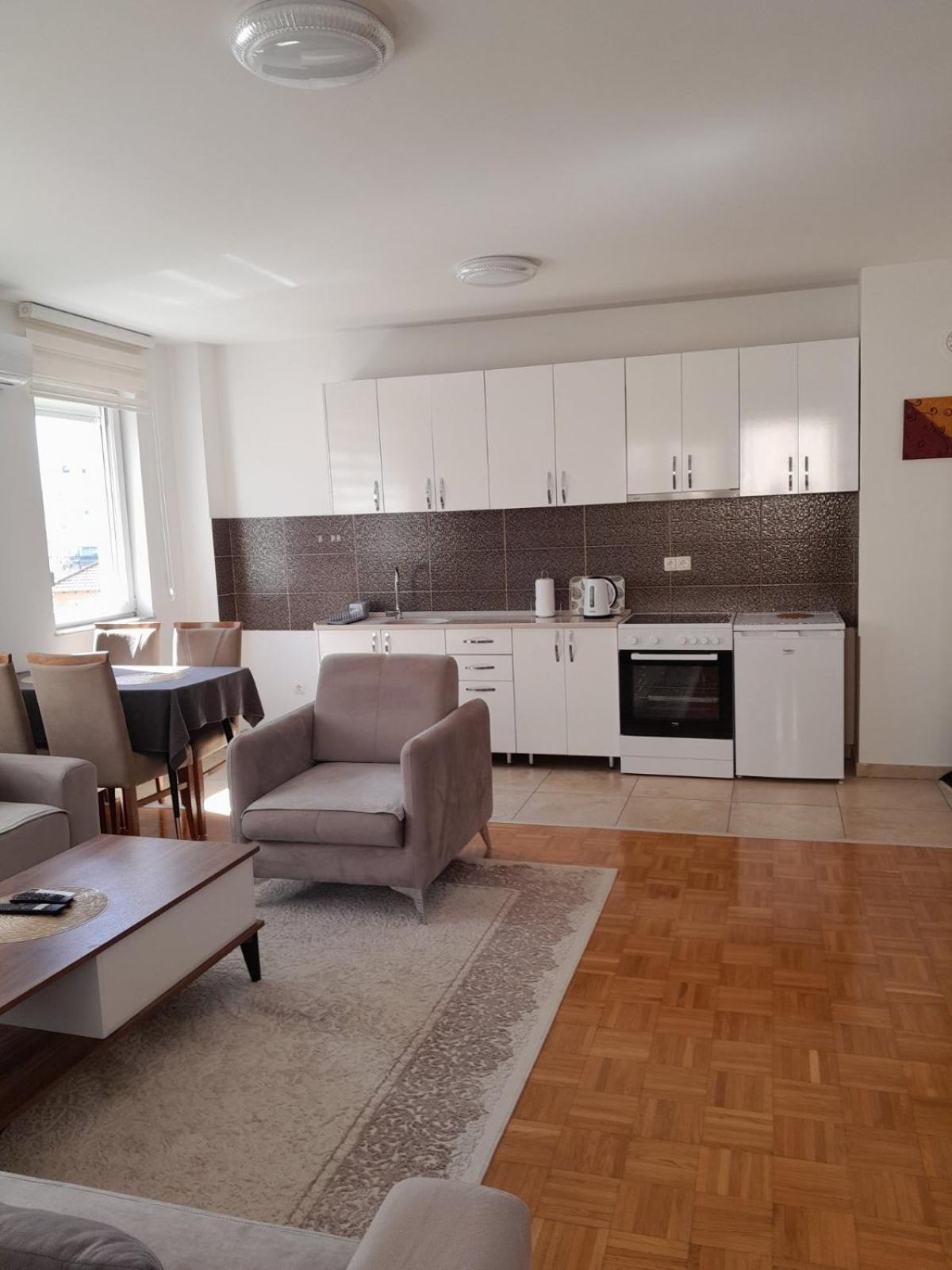 Gray Apartment 1 بريشتاين المظهر الخارجي الصورة